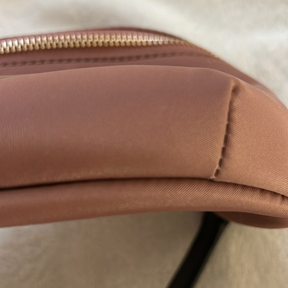 SOLD! Kate Spade belt/crossbody bag. - Picture 4 of 7